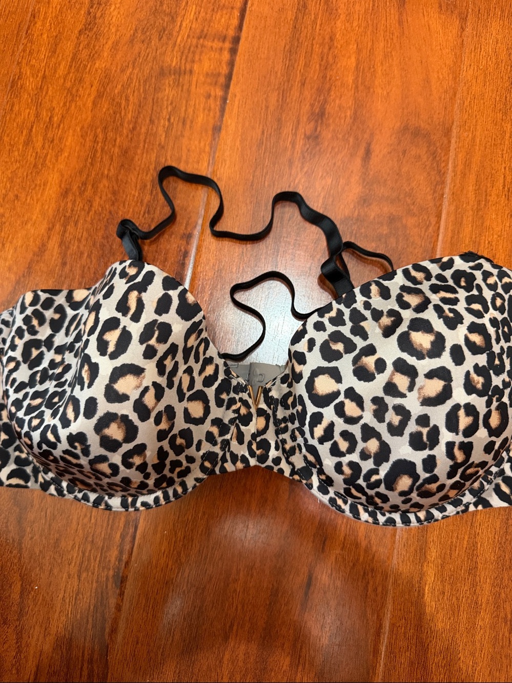 Victoria's Secret triple clasp back multi function strapless  print Bra 36DD